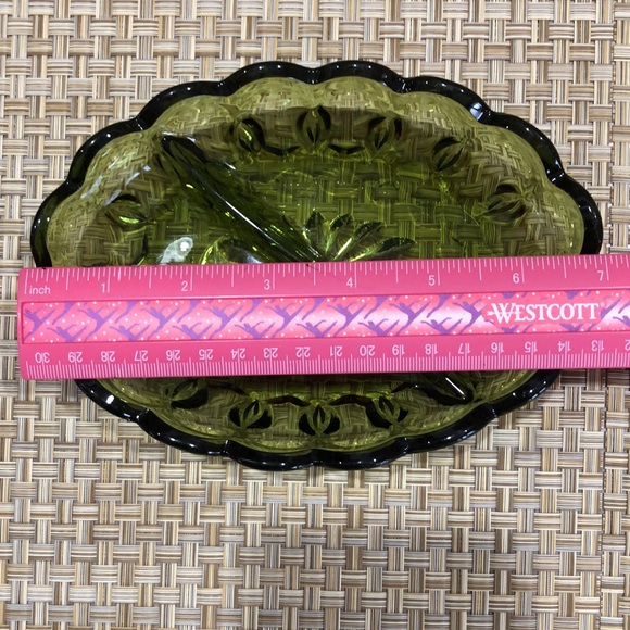 Vintage Anchor Hocking Avocado Green Oval Thumbprint Pattern Divided Relish Dish - Picture 9 of 10